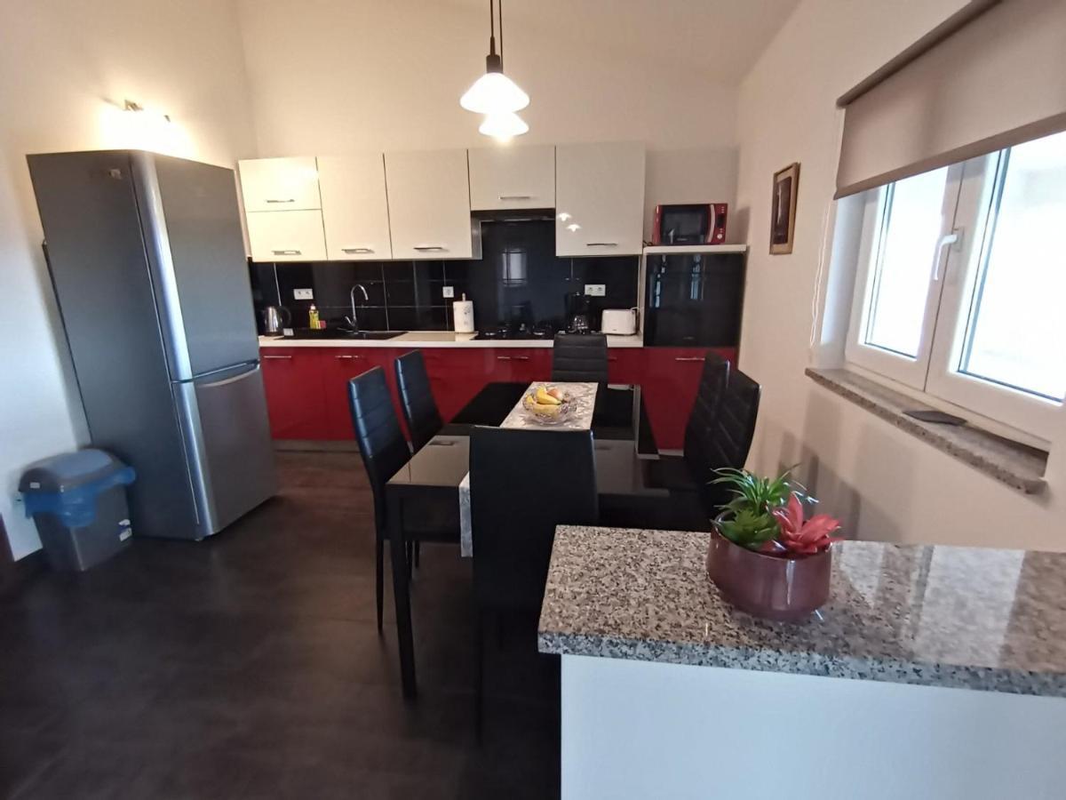 Apartment Sofija Galizana Luaran gambar